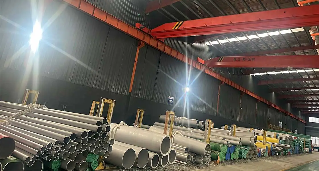 ATELIER DE TUYAU INOXYDABLE