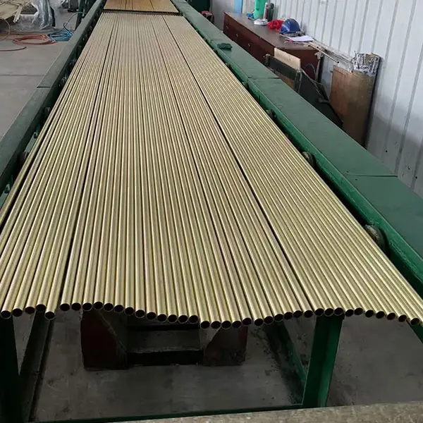 Tuyau/tube en laiton en aluminium