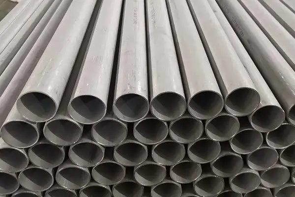 This article will briefly introduce applications and advantages of stainless steel seamless tubes.