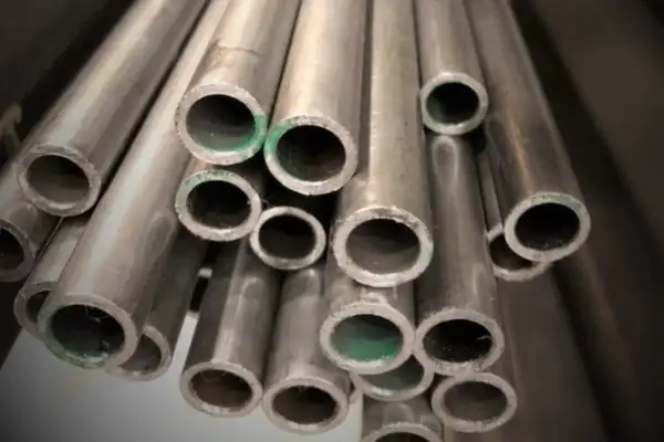 أنابيب فولاذية غير ملحومة للالدعائم الهيدروليكية ، أنابيب فولاذية غير ملحومة بدقة ، أنابيب هيدروليكية