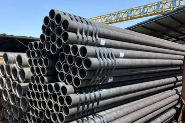 أنابيب فولاذية غير ملحومة عالية الضغط ، أنابيب فولاذية غير ملحومة 12Cr2MoG