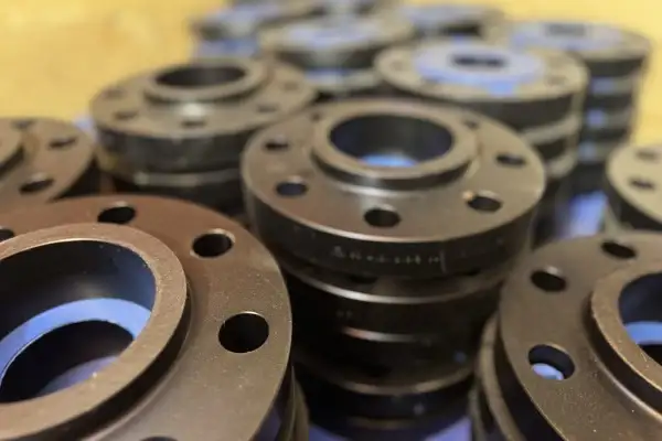 slip on flange vs weld neck flange,slip on flange,weld neck flange