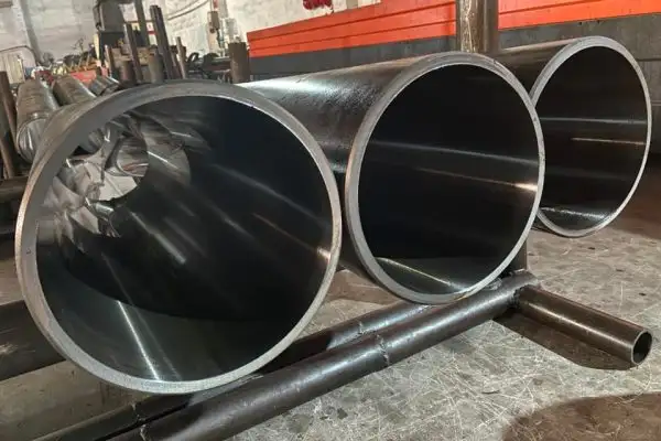 Here's an overview of 42CrMo large-diameter seamless steel pipes in industrial projects.