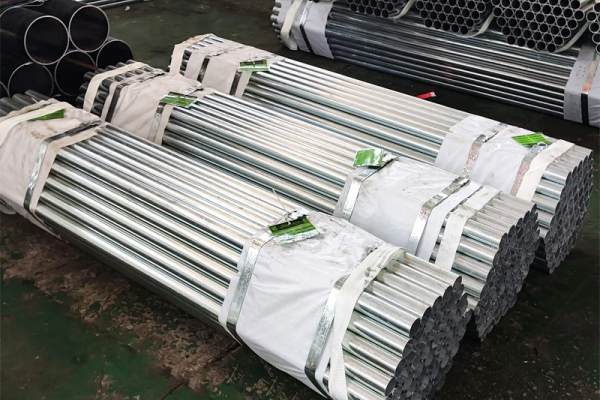 Galvanized steel pipe